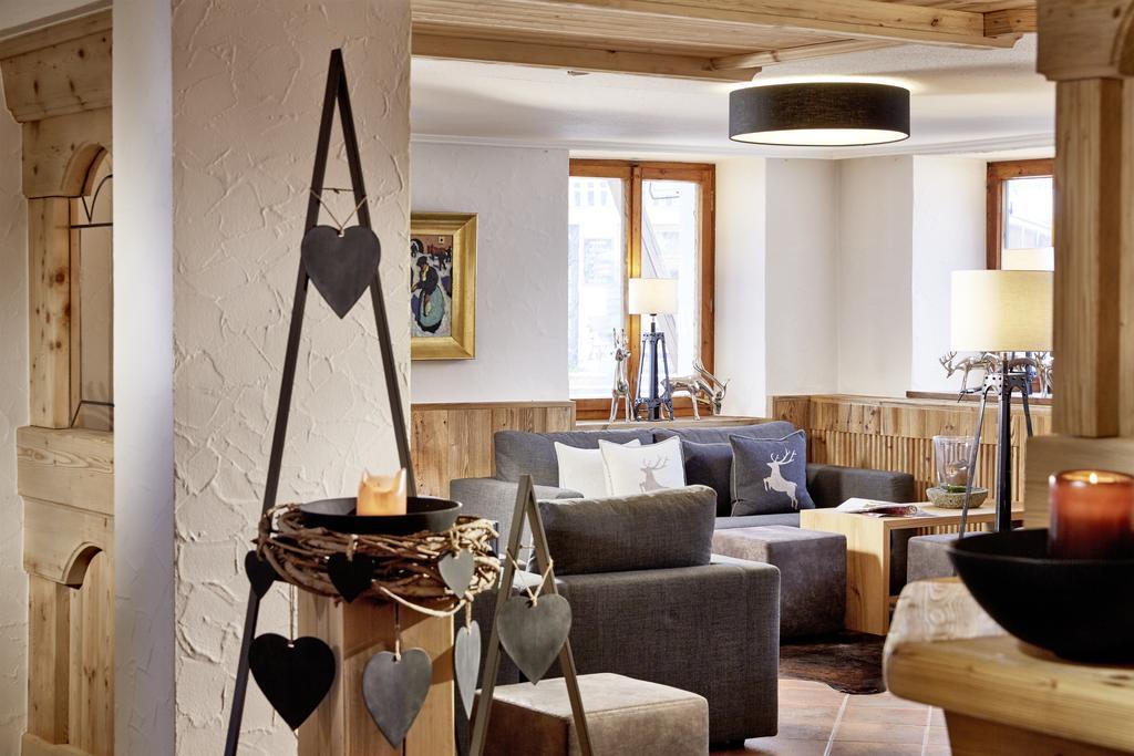 Der Gruene Baum Mountain Boutique Hotel 에르발트 외부 사진