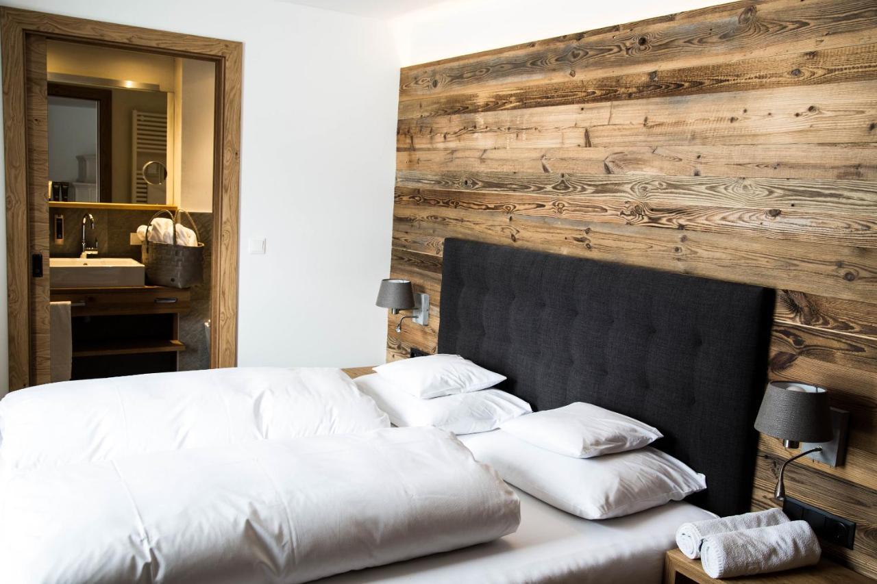 Der Gruene Baum Mountain Boutique Hotel 에르발트 외부 사진