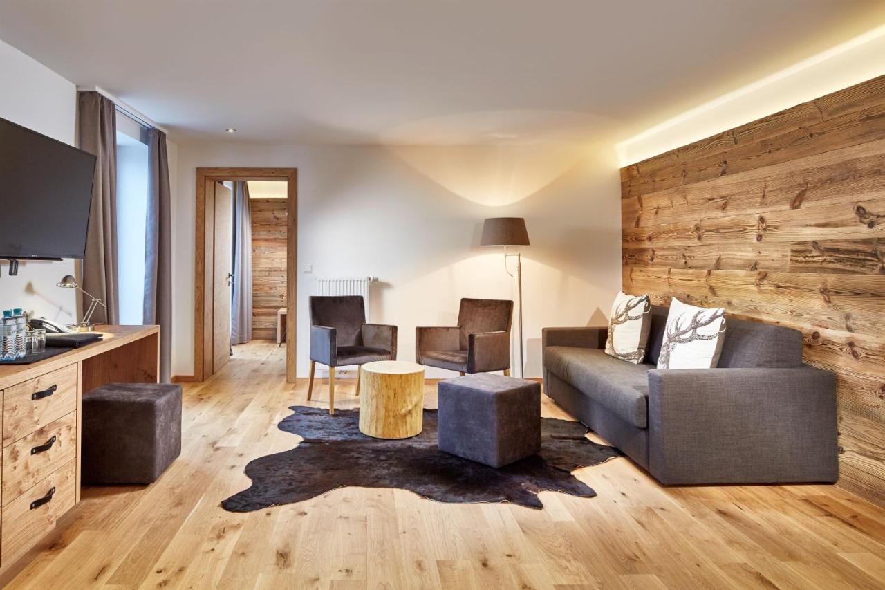 Der Gruene Baum Mountain Boutique Hotel 에르발트 외부 사진
