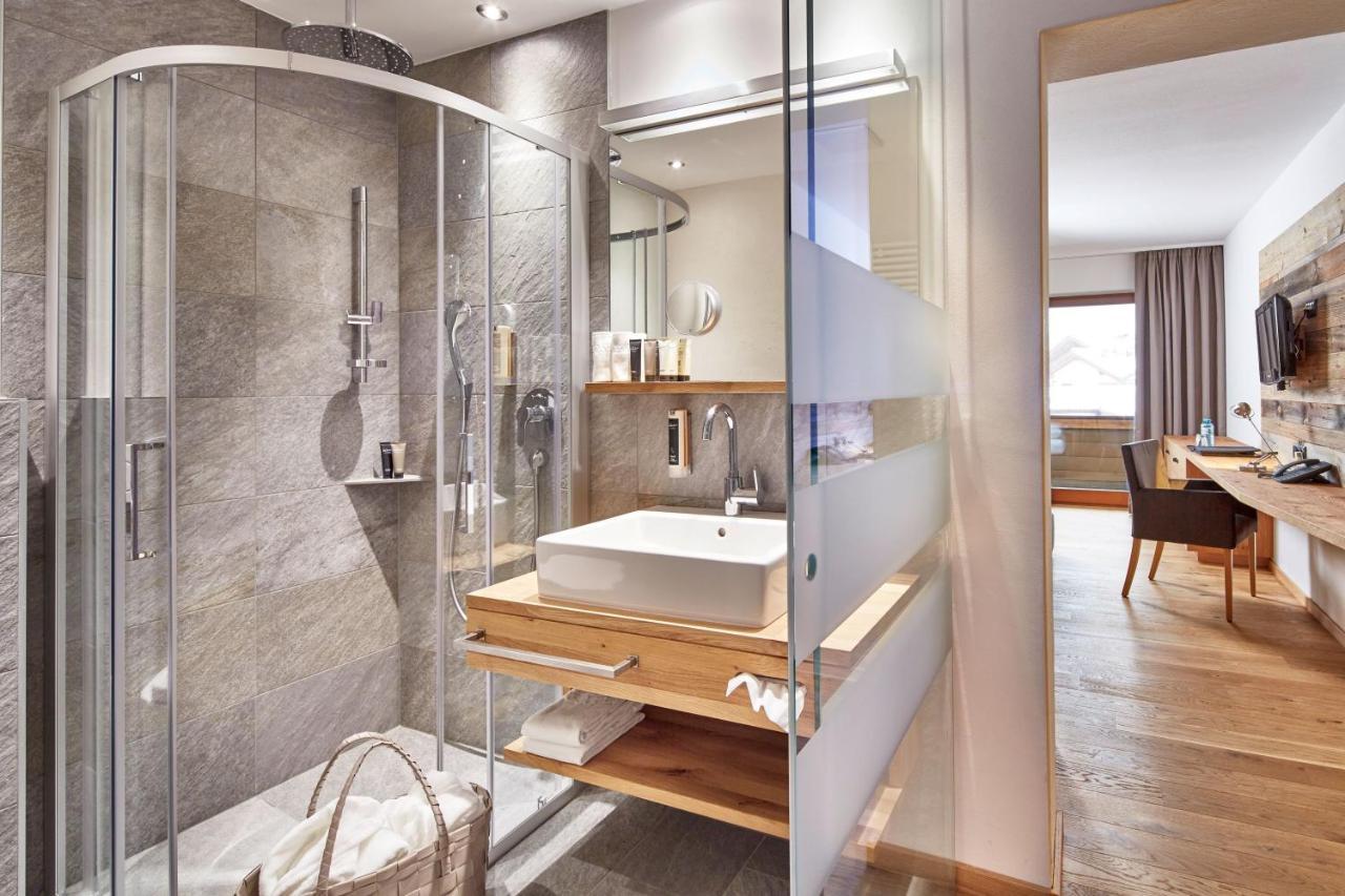 Der Gruene Baum Mountain Boutique Hotel 에르발트 외부 사진