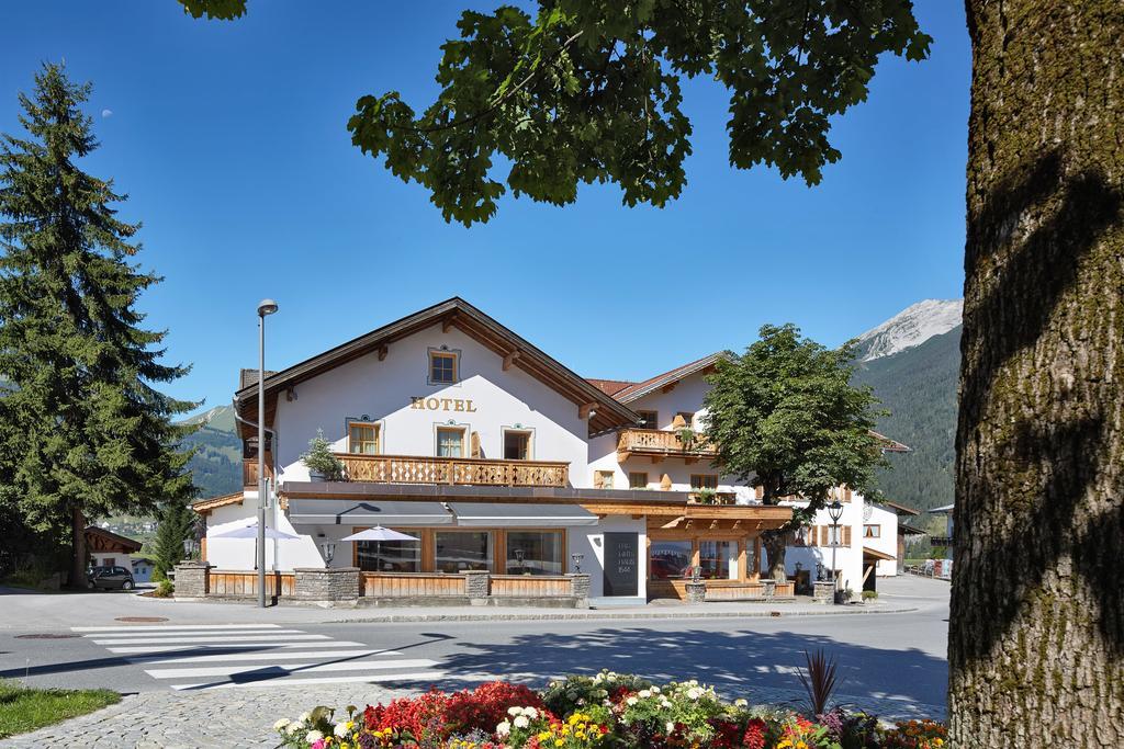 Der Gruene Baum Mountain Boutique Hotel 에르발트 외부 사진