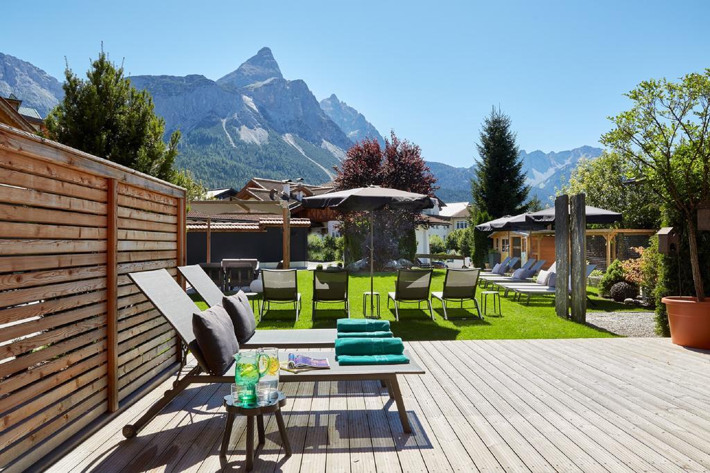 Der Gruene Baum Mountain Boutique Hotel 에르발트 외부 사진