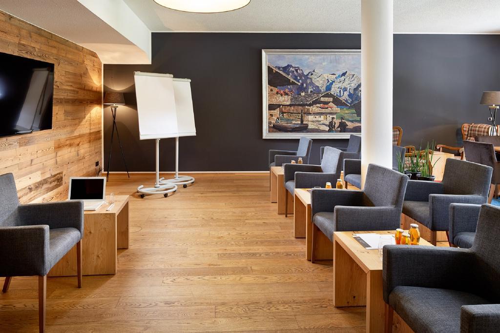 Der Gruene Baum Mountain Boutique Hotel 에르발트 외부 사진